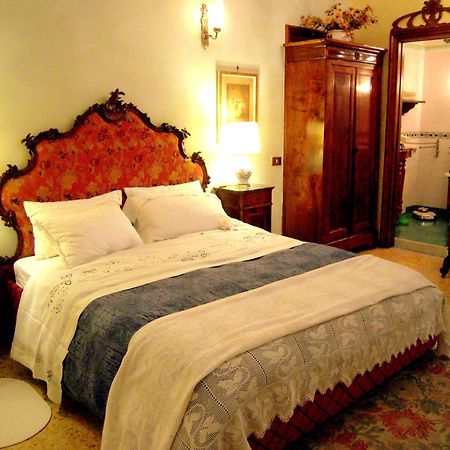 B&B Atmosfere Del Centro Storico Nápoles Exterior foto