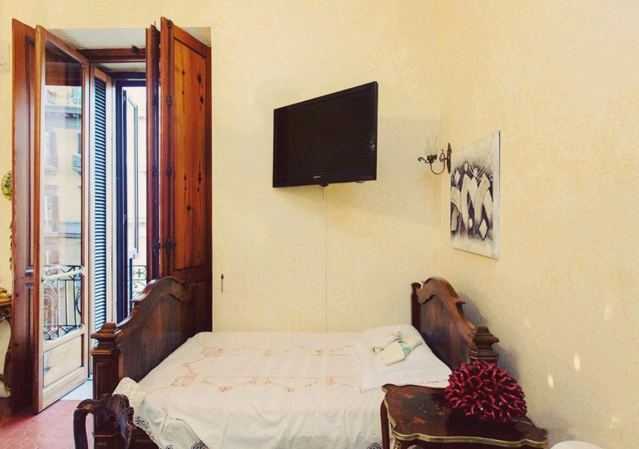 B&B Atmosfere Del Centro Storico Nápoles Exterior foto