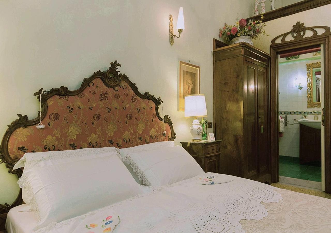 B&B Atmosfere Del Centro Storico Nápoles Quarto foto